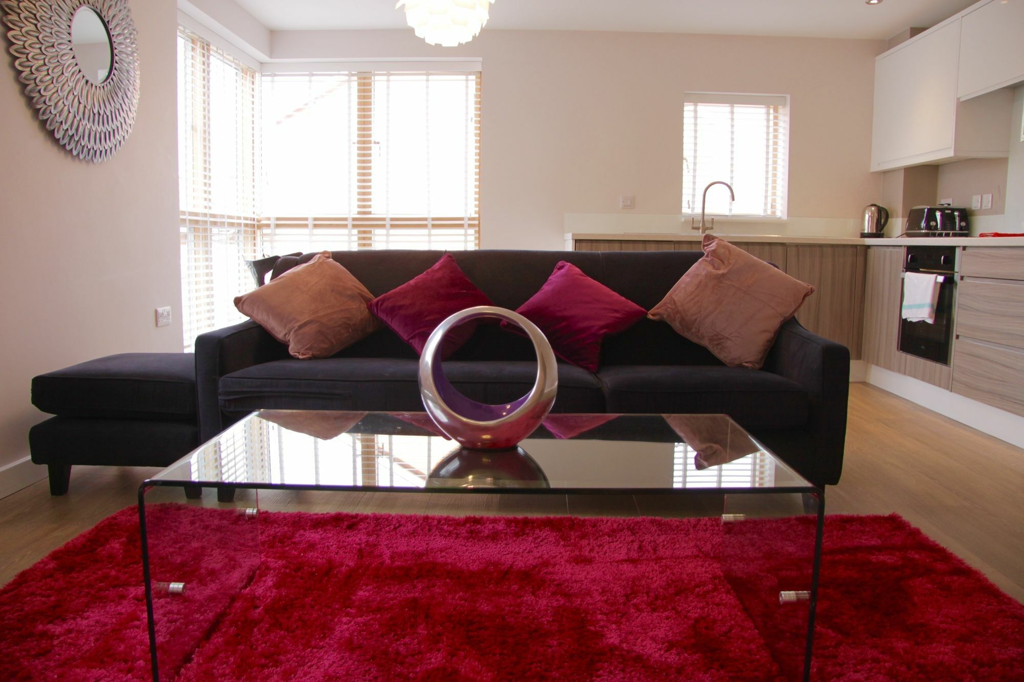 Lux Living Apartments - Florian House Кембридж Экстерьер фото