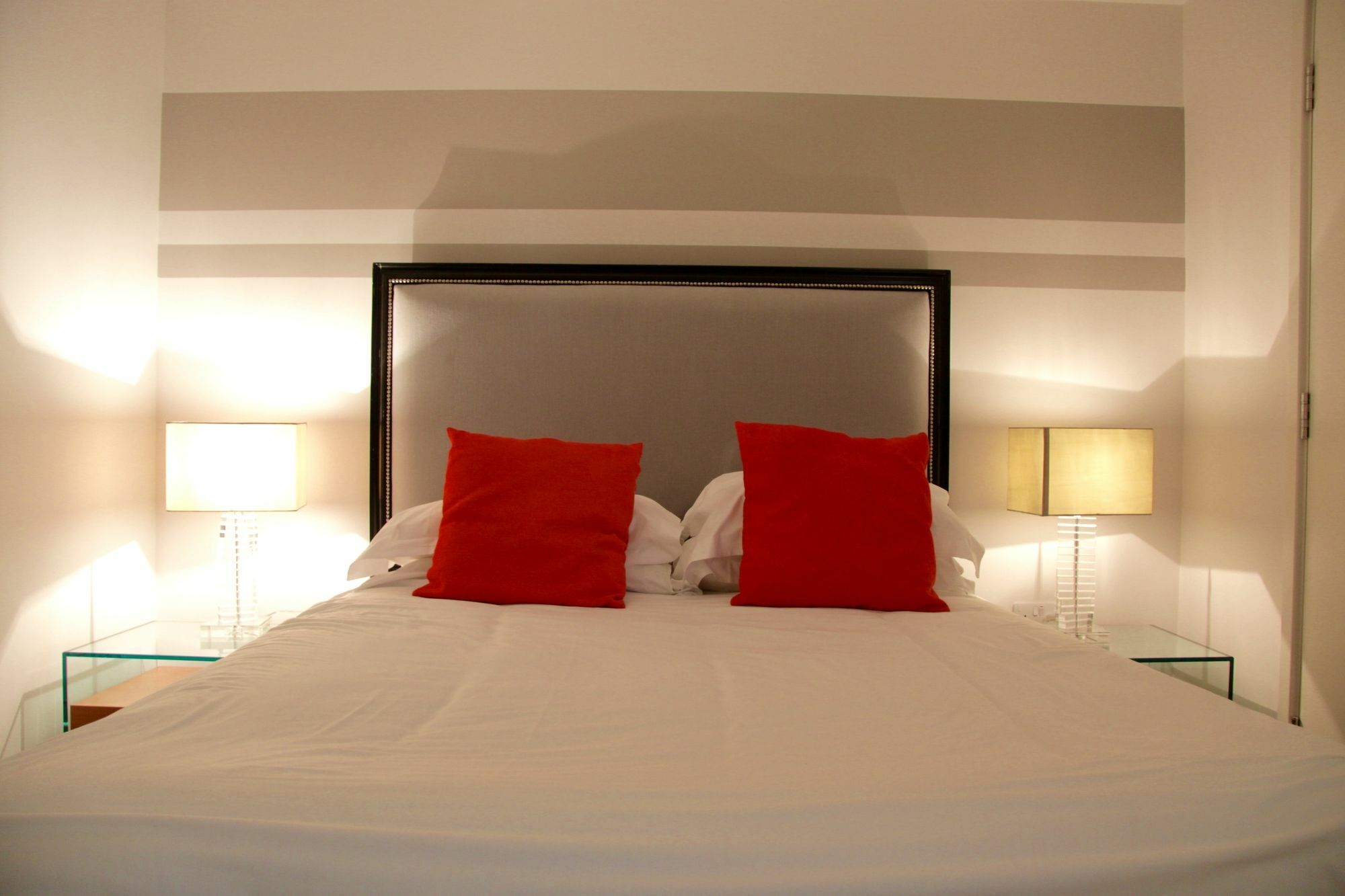 Lux Living Apartments - Florian House Кембридж Экстерьер фото